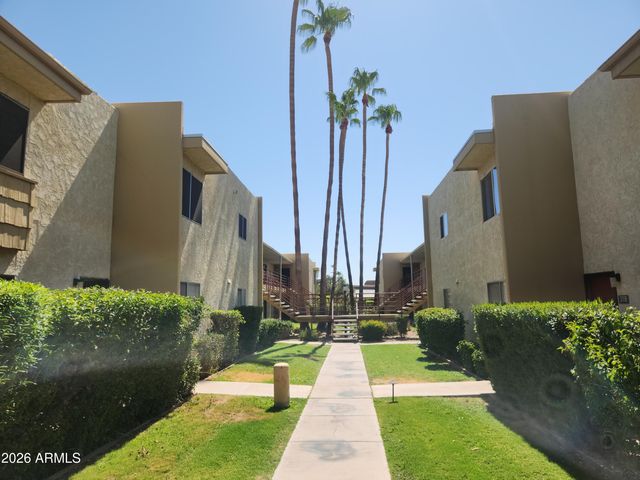 4600 N 68TH Street 304, Scottsdale, AZ 85251