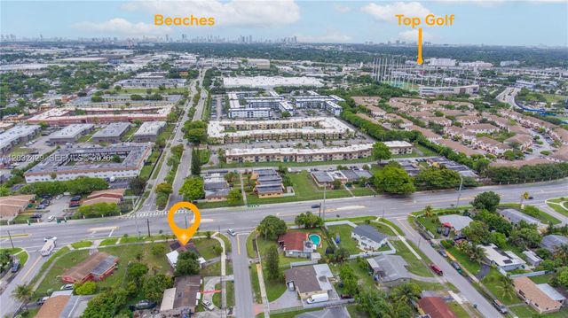 701 NW 176th Ter, Miami Gardens, FL 33169