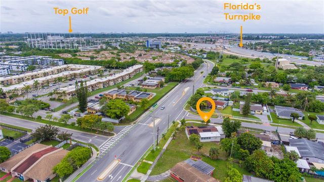 701 NW 176th Ter, Miami Gardens, FL 33169