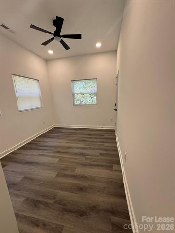 331 E Lowrance Avenue, Mooresville, NC 28115