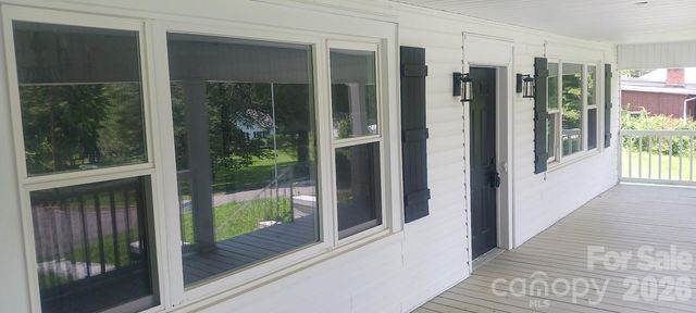 105 N Inman Avenue, Bessemer City, NC 28016