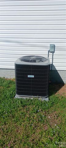 105 N Inman Avenue, Bessemer City, NC 28016