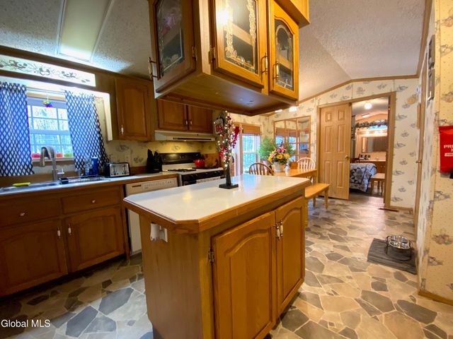 75 Cedar Ridge Way, Fort Ann, NY 12827