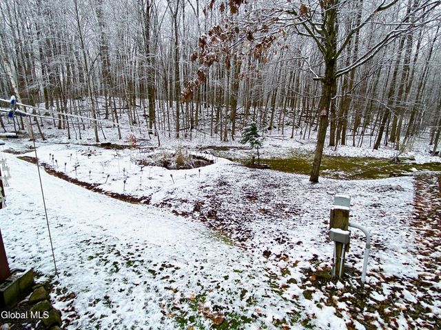 75 Cedar Ridge Way, Fort Ann, NY 12827