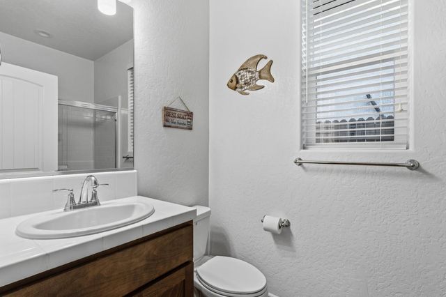 398 Atlantica Drive S, Madera, CA 93636