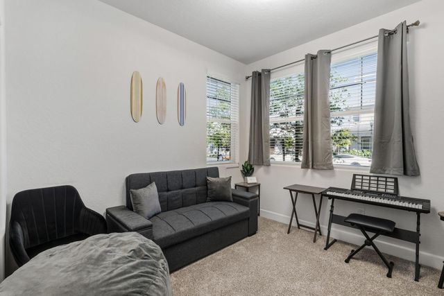 398 Atlantica Drive S, Madera, CA 93636