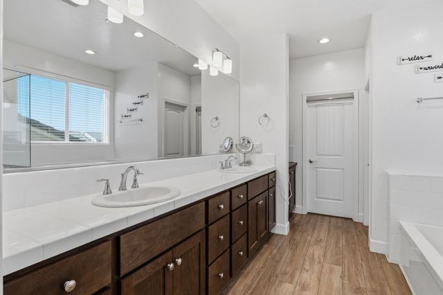 398 Atlantica Drive S, Madera, CA 93636