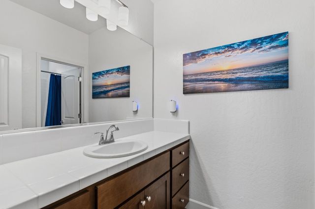 398 Atlantica Drive S, Madera, CA 93636