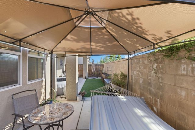 398 Atlantica Drive S, Madera, CA 93636