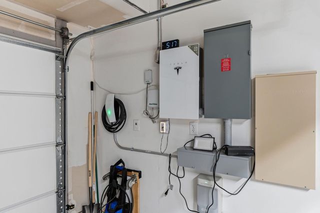 398 Atlantica Drive S, Madera, CA 93636