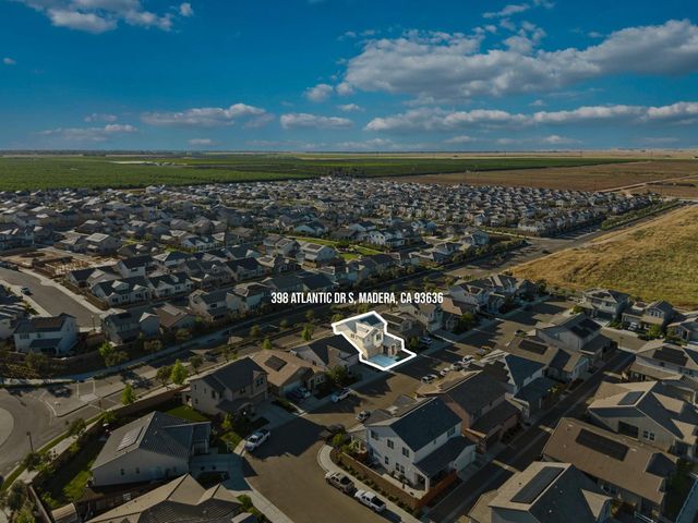 398 Atlantica Drive S, Madera, CA 93636