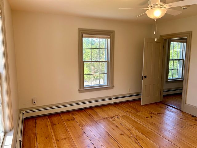 831 Lexington Rd, Concord, MA 01742