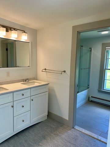 831 Lexington Rd, Concord, MA 01742