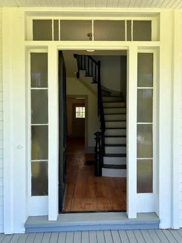 831 Lexington Rd, Concord, MA 01742