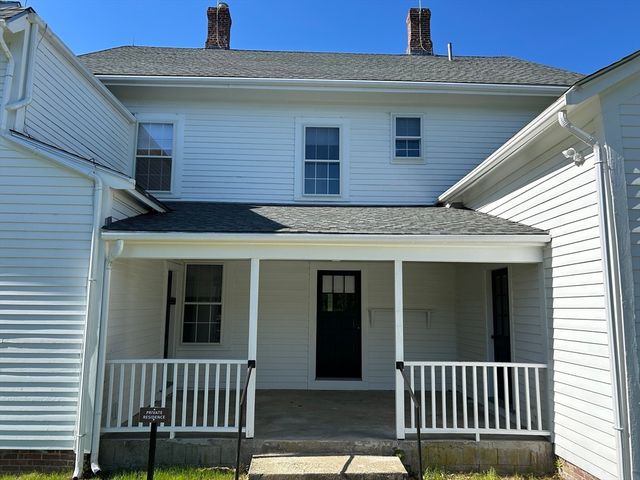 831 Lexington Rd, Concord, MA 01742