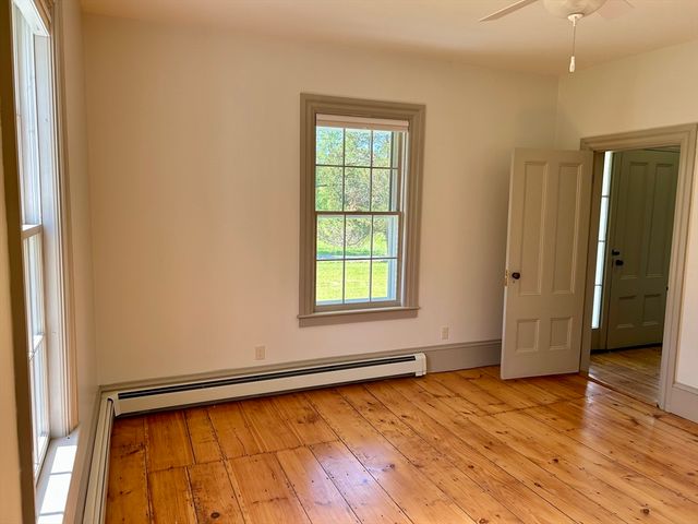 831 Lexington Rd, Concord, MA 01742