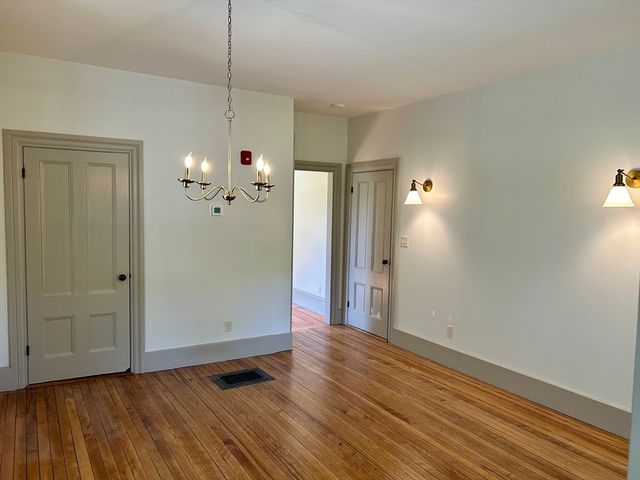 831 Lexington Rd, Concord, MA 01742