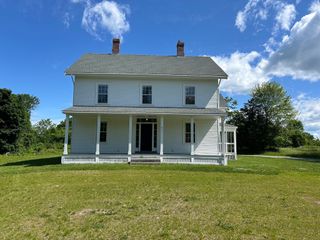 831 Lexington Rd, Concord, MA 01742