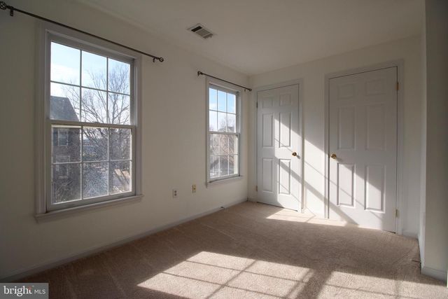 7831 GUM SPRINGS VILLAGE DR, Alexandria, VA 22306