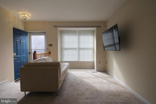 7831 GUM SPRINGS VILLAGE DR, Alexandria, VA 22306