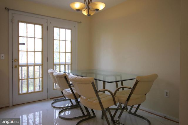 7831 GUM SPRINGS VILLAGE DR, Alexandria, VA 22306