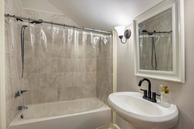 19577 Dove Ridge Lane, Lindale, TX 75771