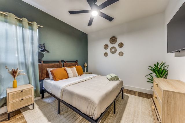 1116 Muncie Avenue, Dallas, TX 75212