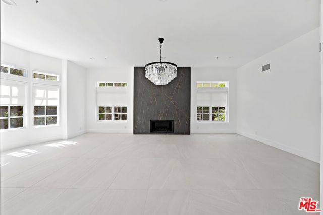 2387 Stratford Circle, Los Angeles, CA 90077