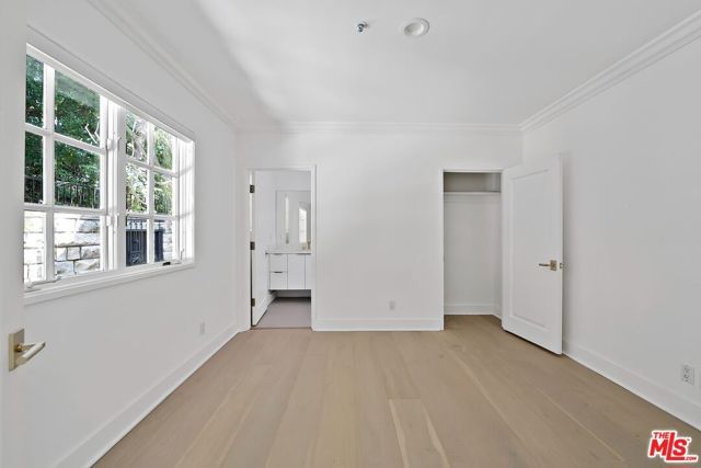 2387 Stratford Circle, Los Angeles, CA 90077