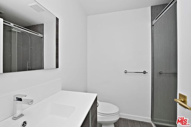 2387 Stratford Circle, Los Angeles, CA 90077