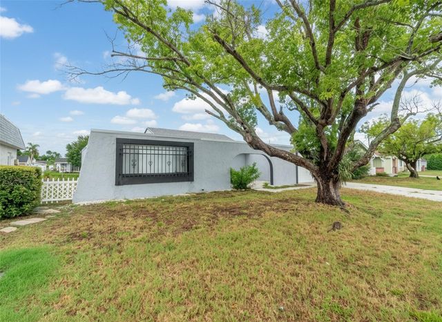 4016 GRAYTON DRIVE, New Port Richey, FL 34652