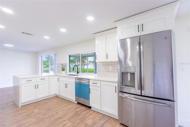 4016 GRAYTON DRIVE, New Port Richey, FL 34652