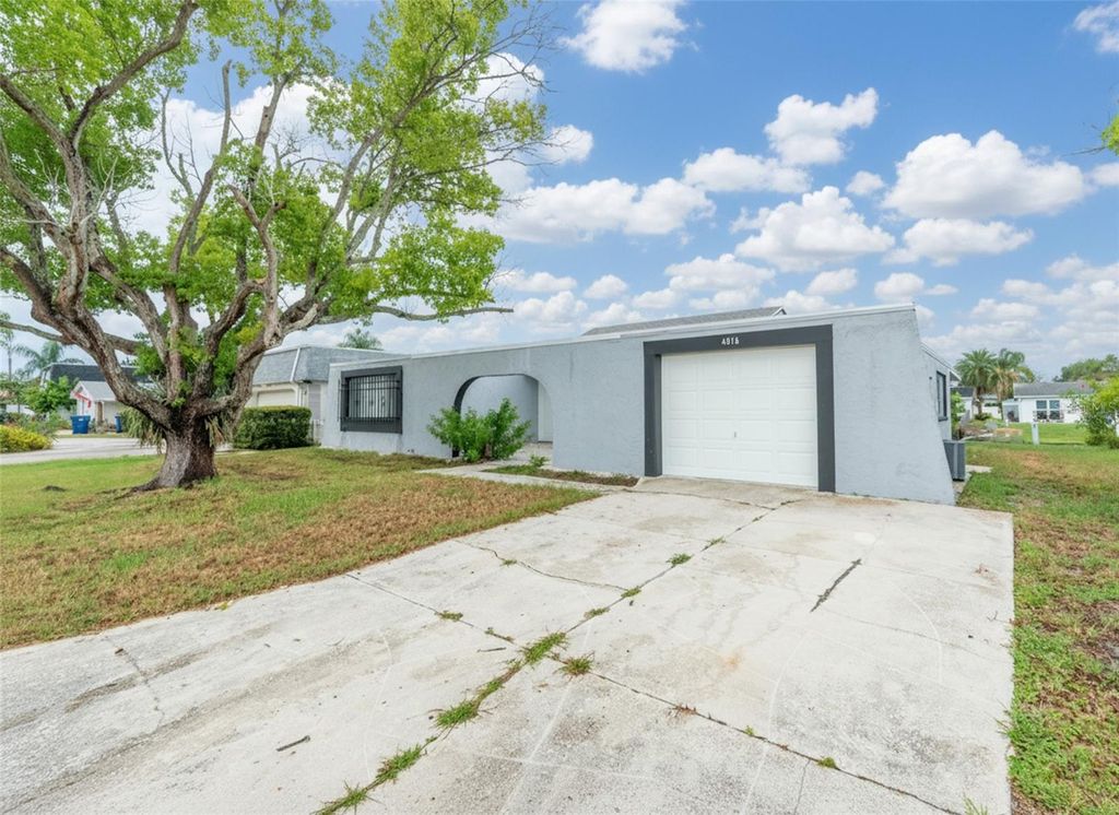 4016 GRAYTON DRIVE, New Port Richey, FL 34652