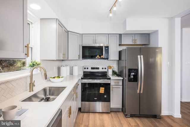 1400 WATERFORD DR, District Heights, MD 20747