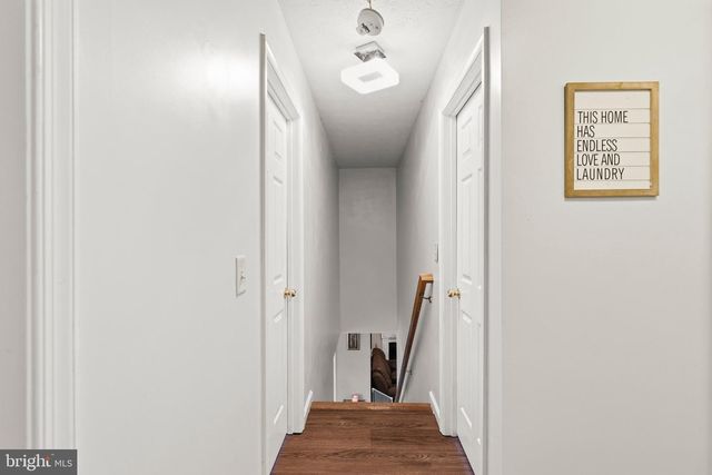 900 ENFIELD DR, Winchester, VA 22602