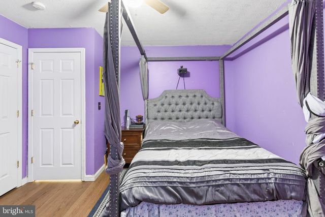 900 ENFIELD DR, Winchester, VA 22602