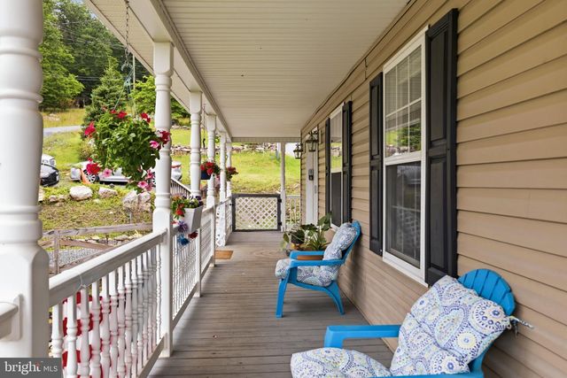 900 ENFIELD DR, Winchester, VA 22602
