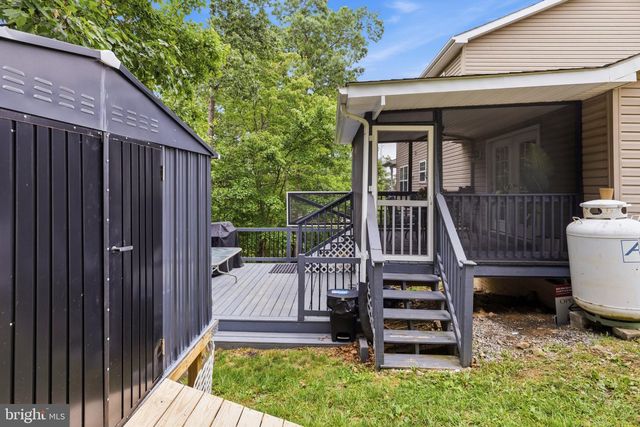 900 ENFIELD DR, Winchester, VA 22602