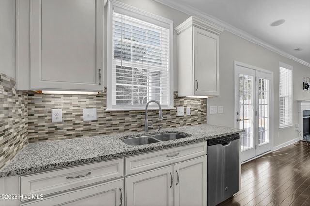 85 Waldorf Way, Hampstead, NC 28443