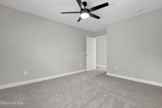 85 Waldorf Way, Hampstead, NC 28443