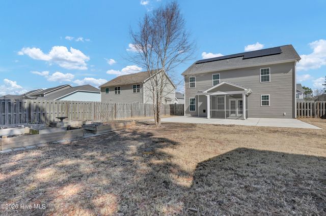 85 Waldorf Way, Hampstead, NC 28443