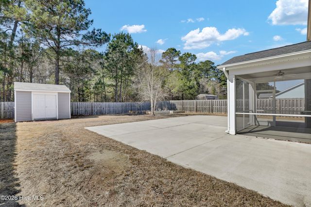 85 Waldorf Way, Hampstead, NC 28443