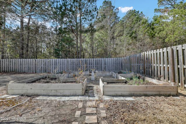 85 Waldorf Way, Hampstead, NC 28443