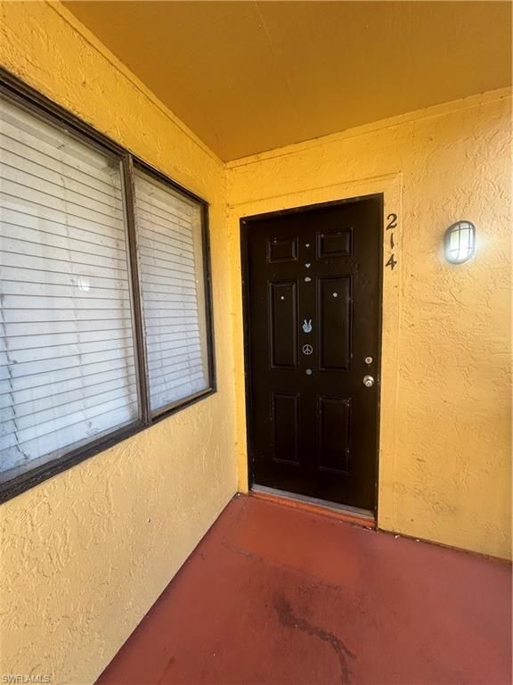 2835 Winkler AVE # 214, Fort Myers, FL 33916