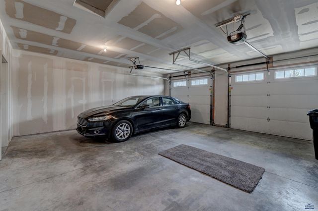 3025 OLIVE GROVE CT, Rapid City, SD 57702