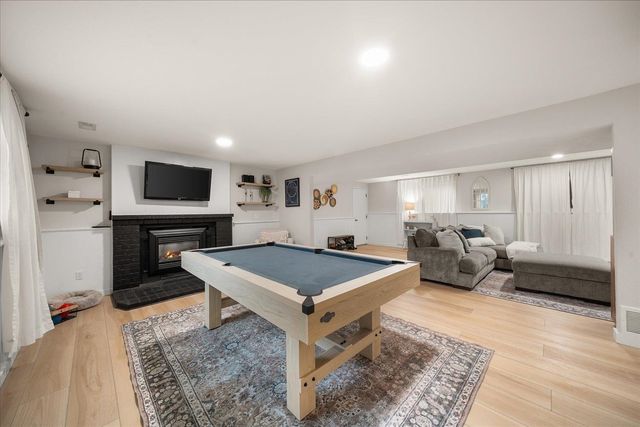 513 E Silver Pines Ct, Colbert, WA 99005