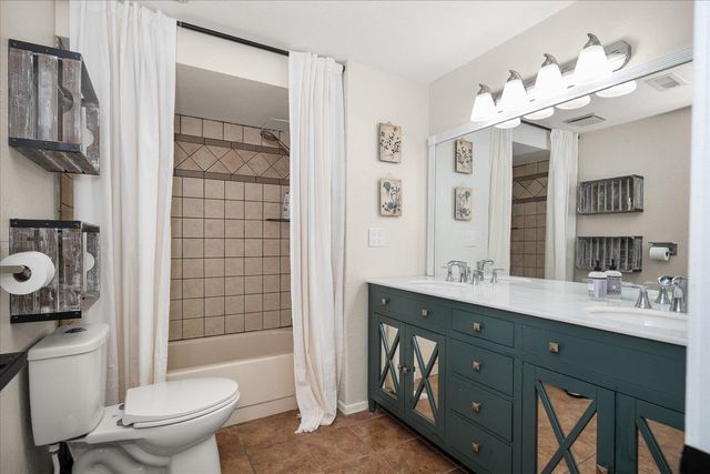 513 E Silver Pines Ct, Colbert, WA 99005