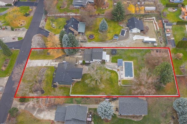 513 E Silver Pines Ct, Colbert, WA 99005