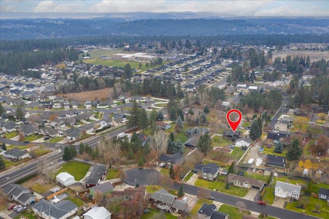 513 E Silver Pines Ct, Colbert, WA 99005