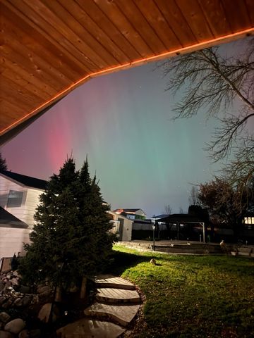 513 E Silver Pines Ct, Colbert, WA 99005